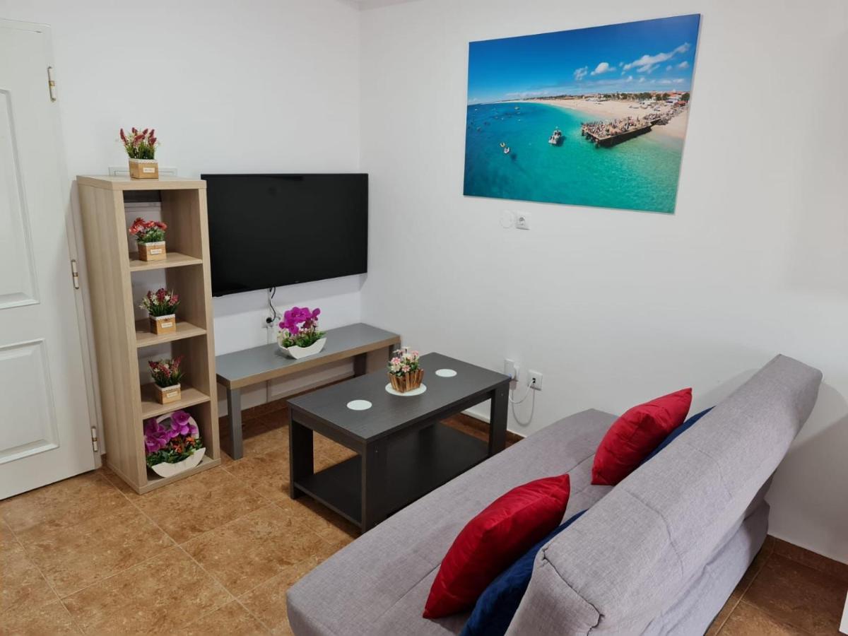 Franmay Apartments - 7 Modern Apartments Near The Beach & City, Perfect For Nomads, Travellers, Families, Watersports! 圣玛丽亚 外观 照片
