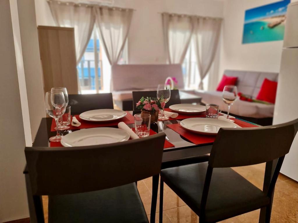 Franmay Apartments - 7 Modern Apartments Near The Beach & City, Perfect For Nomads, Travellers, Families, Watersports! 圣玛丽亚 外观 照片